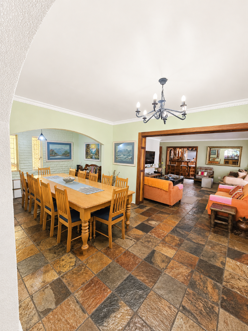 4 Bedroom Property for Sale in Wilkoppies North West